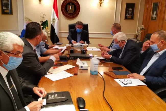 "قطاع الأعمال" يبحث مع "اتحاد المستثمرين" فرص التعاون وسبل زيادة الصادارات