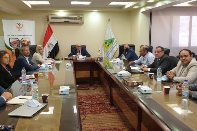 "سلامة الغذاء" و مجموعة "عمل التمور" يناقشا التعاون المشترك 