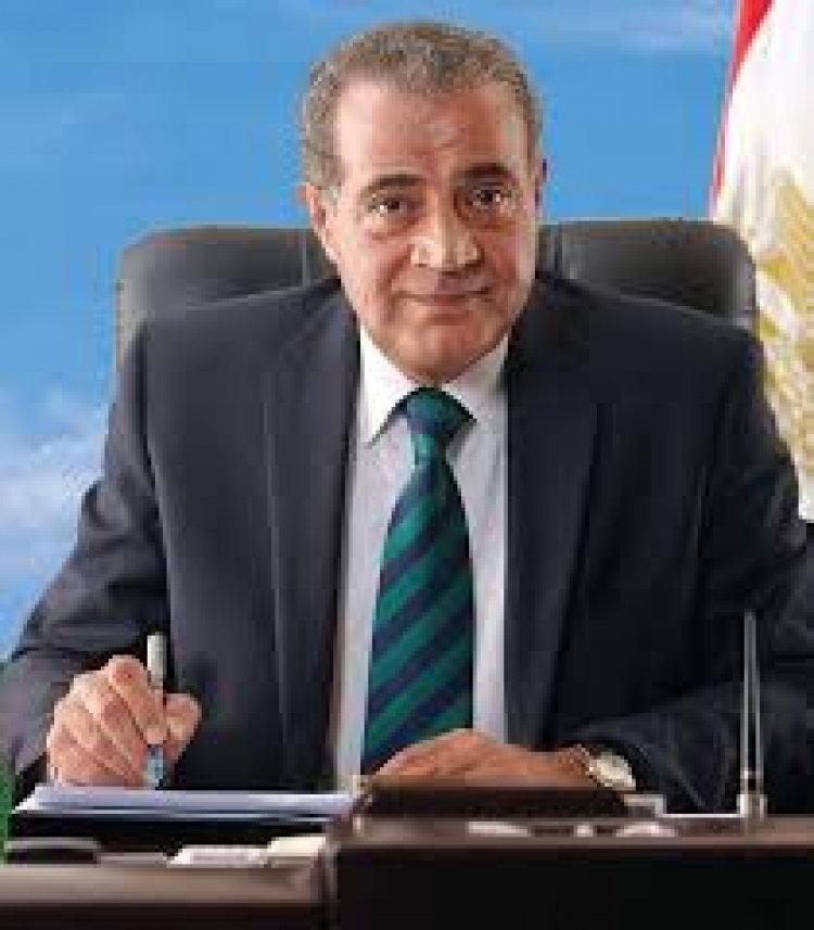  تعاون مشترك بين وزارات البترول والتموين والتنمية المحلية لتوصيل الغاز الطبيعى الى المخابز البلدية 