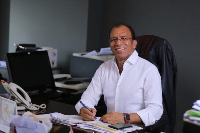 "أيمن الشيخ" يخوض إنتخابات "النقل الدولي بالقاهرة" علي رأس قائمة "تحيا مصر"