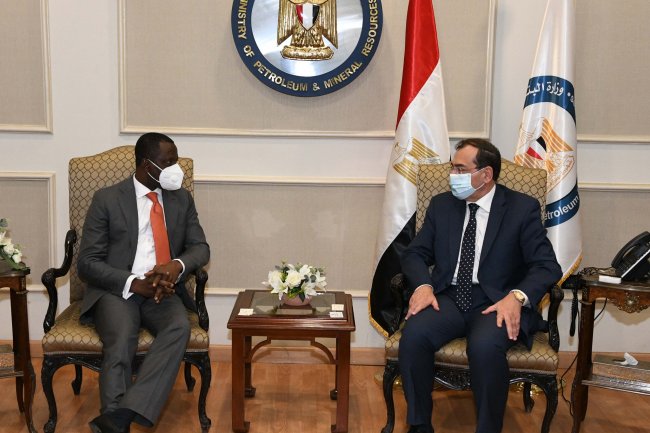 استقبال وزير البترول والثروة المعدنية لوزير التعدين النيجرى