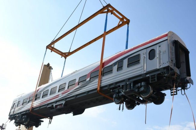 وصول 13 عربة سكة حديد جديدة للركاب  ضمن صفقة تصنيع و توريد 1300 عربة جديدة