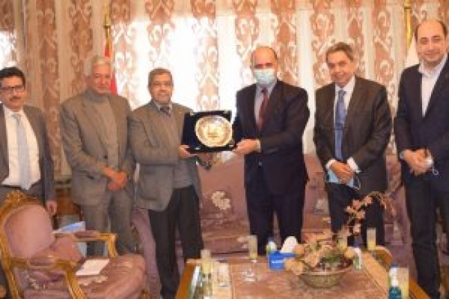 رئيس اتحاد الغرف التجارية يستقبل سفير تونس لبحث سبل جديدة لزيادة العلاقات الاقتصادية الثنائية