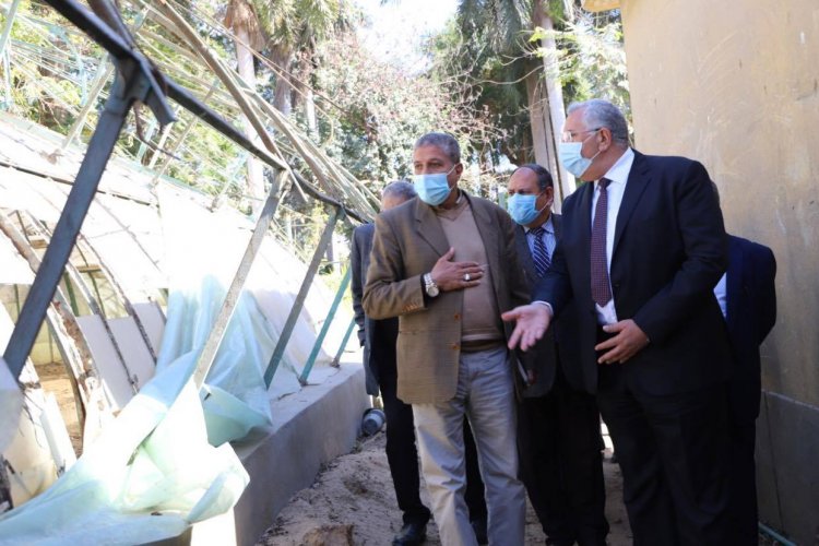 القصير يتفقد حديقة الزهرية بالزمالك ويوجه بتطويرها ورفع كفاءتها وفتحها امام الزائرين 