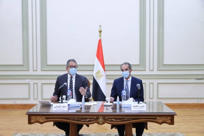 وزيرا السياحة ولاتصالات يبحثان الموقف التنفيذى لمشروعات التحول الرقمى  لوزارة السياحة 