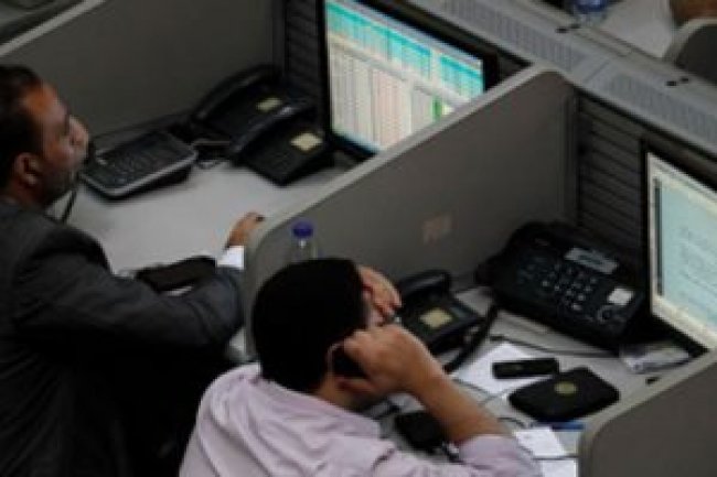 البورصة المصرية تواصل تراجعها بمنتصف التعاملات