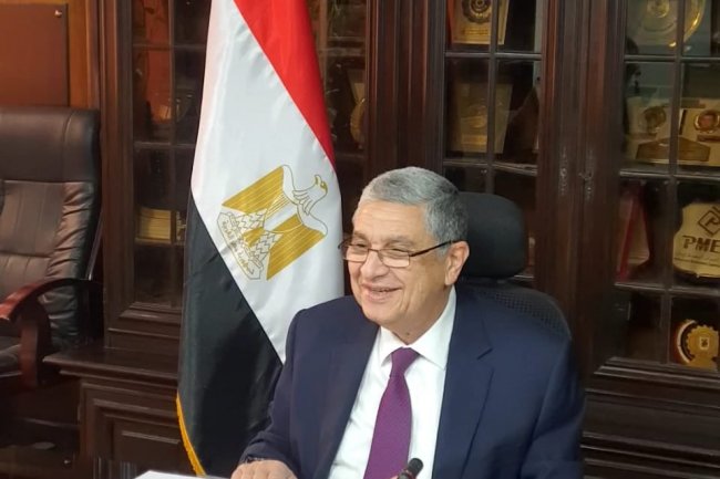 وزير الكهرباء  يشارك فى أول حوار بمجلس انتقال الطاقة على مستوى العمل مع مصر 