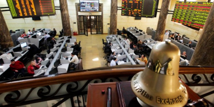 البورصة المصرية تواصل ارتفاعها بمنتصف التعاملات