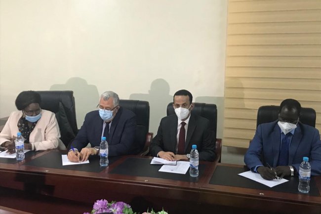 وزير الزراعة يستعرض مع محافظ اقليم المنطقة الاستوائية بجنوب السودان أوجه التعاون بين البلدين