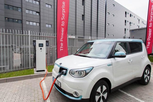 تعرف علي شروط الافراج عن سيارات الركوب الكهربائية 