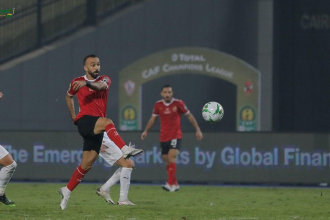 " رفكو للإنشاء والتعمير"  الراعي الوحيد علي تيشرت النادي الأهلي في مبارة السوبر الافريقي