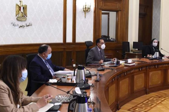 رئيس الوزراء يستعرض البرنامج الجديد لرد أعباء الصادرات تمهيدًا لإعلانه