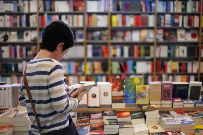 إقرار حجز التذاكر إلكترونياً لزائرى "معرض الكتاب"  منعًا للتزاحم على البوابات.   