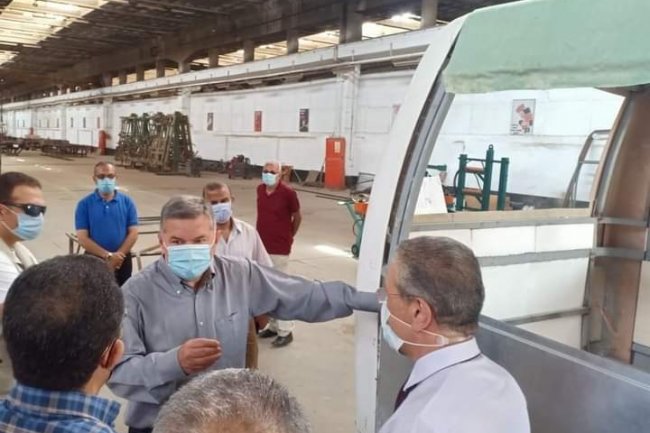 توفيق يتفقد منتجات جديدة ل"الهندسية للسيارات".. ويتابع اختبار السيارة الكهربائية بشركة "النصر"* 