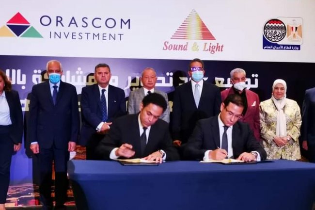 "اوراسكوم" تفوز بتطوير والمشاركة في إدارة عروض الصوت والضوء بالاهرامات بتكلفة 200 مليون جنيه