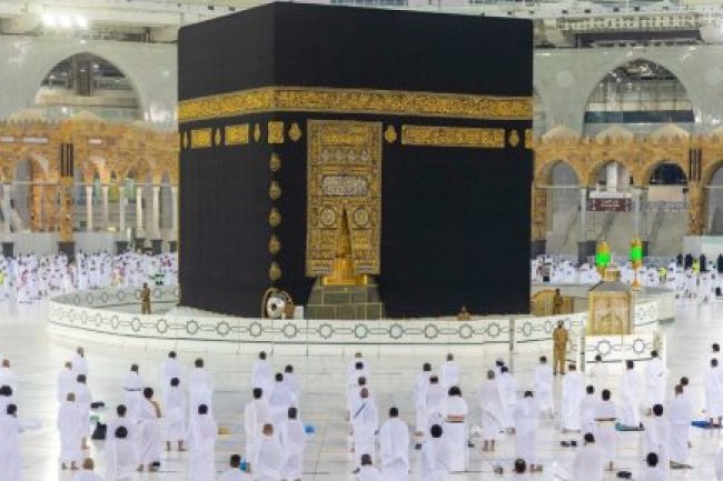 تعرف على أهداف وأبرز ملامح قانون البوابة المصرية للعمرة وتنفيذ الشركات السياحية رحلات العمرة