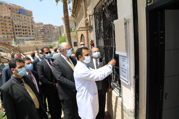 وزير الزراعة: يفتتح معمل تطبيقات النانوتكنولوجي في امراض النبات