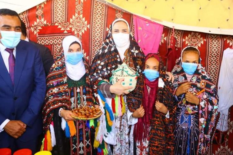 القباج تفتتح مجمع الطفولة بالنادي الاجتماعي بمطروح