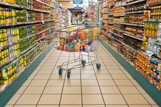 تعرف علي أسعار الكهرباء للقطاع التجاري والصناعي بعد تثبيت أسعارها العام الحالي