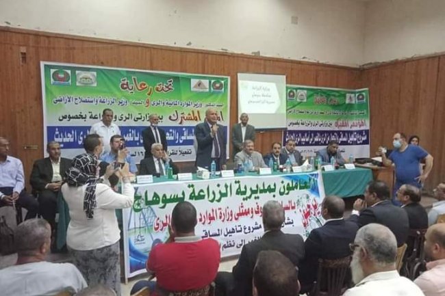 «الموارد المائية» عرض بعض التجارب الرائدة للمزارعين الذين حولوا لنظم الري الحديث