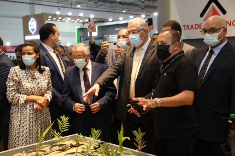 وزير الزراعة يفتتح الدورة الثالثة والثلاثين من معرض صحاري الدولي بمشاركة 200 شركة