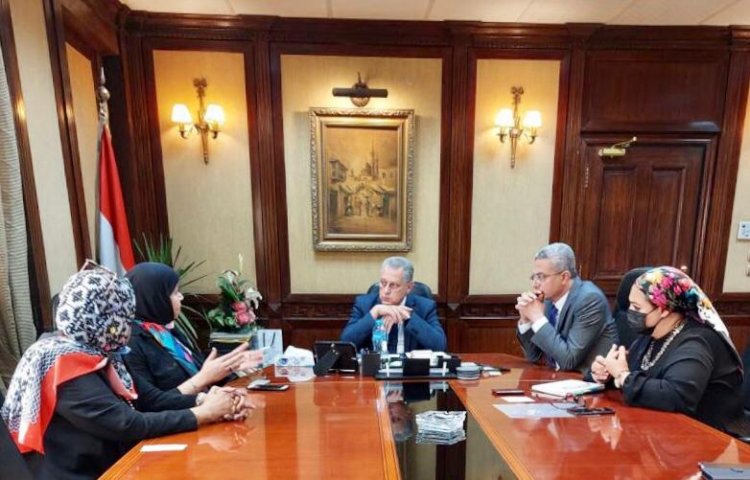 «العامة لسيدات الأعمال» تبحث سبل التعاون مع جهاز تنمية المشروعات الصغيرة