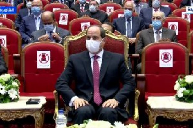 « السيسى» يشاهد فيلماً تسجيليآ عن القضاء ومنظومة التقاضى فى مصر