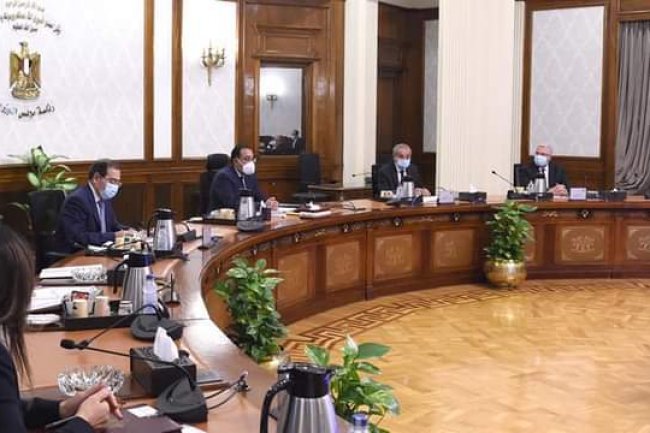 مدبولى يناقش ارتفاعات أسعار الوقود والسلع الإستراتيجية في السوق العالمية