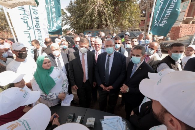 التثقيف المالي والتمويل متناهي الصغر أهم إنجازات قوافل البنك الزراعي التوعوية