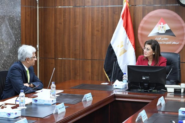 وزيرة التخطيط تبحث سبل التعاون مع وفد البنك الدولي 