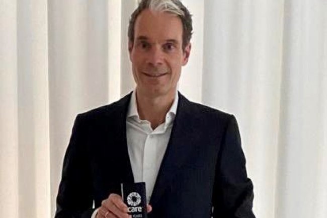 الرئيس التنفيذي لشركة بيبسيكو بأفريقيا والشرق الأوسط وجنوب آسيا يتسلم جائزة CARE Impact