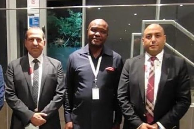 سفير جنوب إفريقيا يلتقي وفد غرفة القاهرة لبحث العلاقات الاقتصادية 