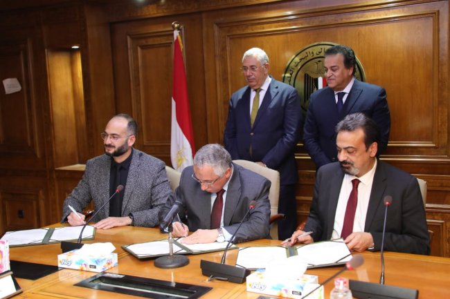 بروتوكول تعاون ثلاثي لاستكمال الدراسات لإنتاج اللقاح المُضاد ل كورونا