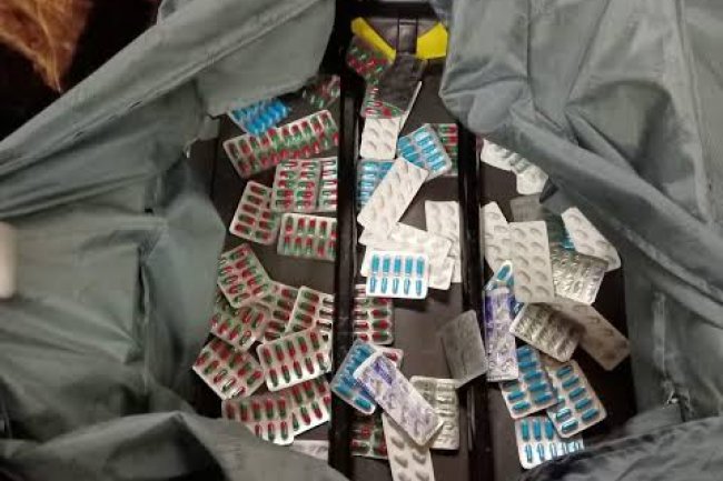 جمارك مطار القاهرة تضبط كمية من المواد المخدرة