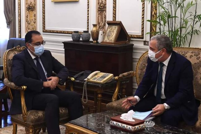 مدبولى يتابع مع رئيس الهيئة الوطنية للصحافة ملفات العمل 