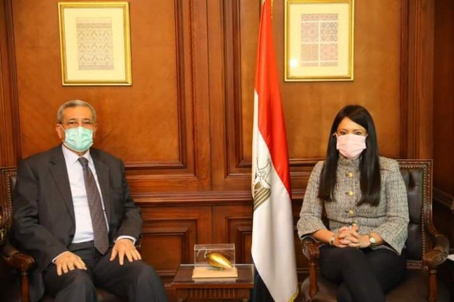 «المشاط» تبحث مع سفير الجزائر  تحضيرات اجتماع اللجنة العليا المشتركة