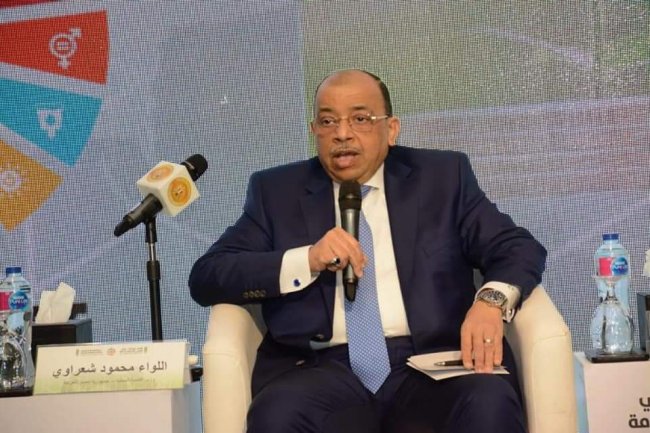 وزير التنمية المحلية يشارك في جلسة " دور الشباب والمبادرات المجتمعية في التصدي للتغير المناخى "