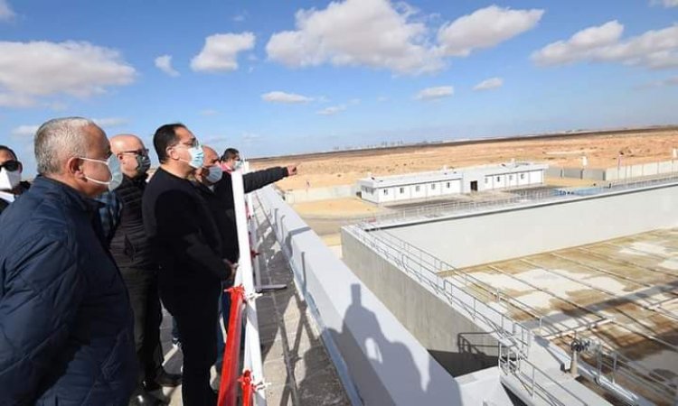 «مدبولي» بتفقد المنطقة الصناعية ومحطة المعالجة الثلاثية للصرف الصحى بالعلمين الجديدة