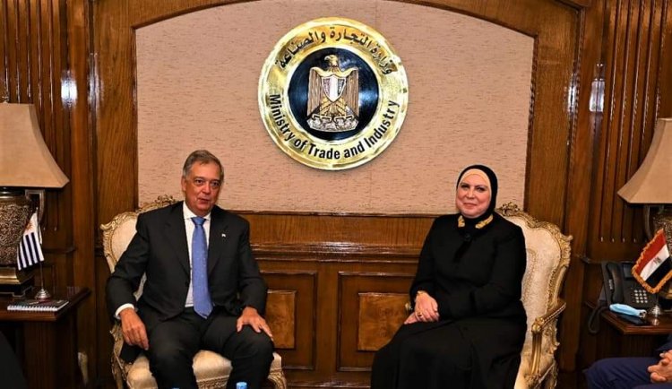 وزيرة الصناعة تبحث مع وزير الزراعة بدولة أوروجواى سبل تنمية وتطوير التعاون الاقتصادى المشترك بين البلدين