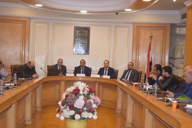 «الغرف التجارية» يشيد بتعاون «المالية» لدعم القاعدة العريضة للاقتصاد القومي