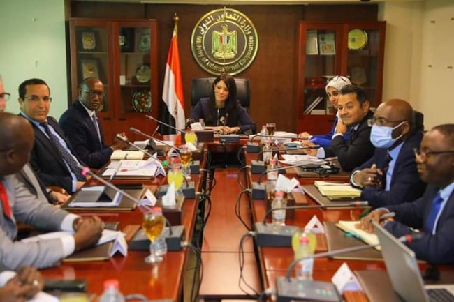 «المشاط» تناقش إعداد الاستراتيجية القطرية الجديدة مع «التنمية الأفريقية»