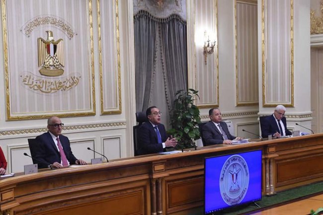 رئيس الوزراء: توجيهات من الرئيس بإعطاء أولوية قصوى لبرامج الحماية الاجتماعية خلال هذه المرحلة من الأزمة