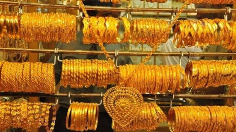 أسعار الذهب تقفز مجددا مع بداية التداول بالبورصات العالمية