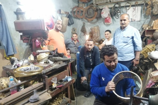 «مدبولى» يوجه بتوفيق أوضاع 1000 حرفي بمنطقه الجماليه