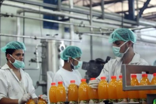 نقص الخامات شبح يطارد منتجي الغذاء المصريين