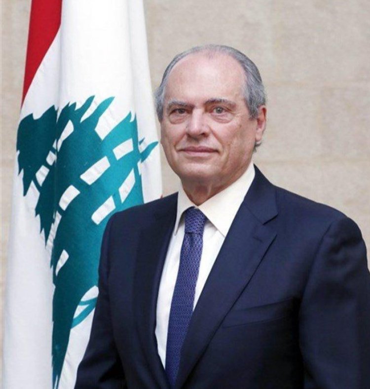 لبنان تعلن إفلاسها 