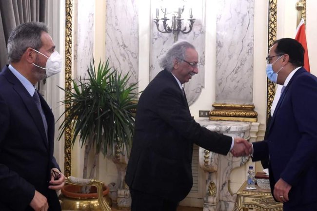 رئيس الوزراء يستقبل رئيس مجلس إدارة اتحاد المصارف العربية