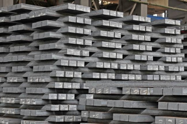 تراجع أسعار خام البيلت الروسي يدفع أسعار الحديد للانخفاض محليًا