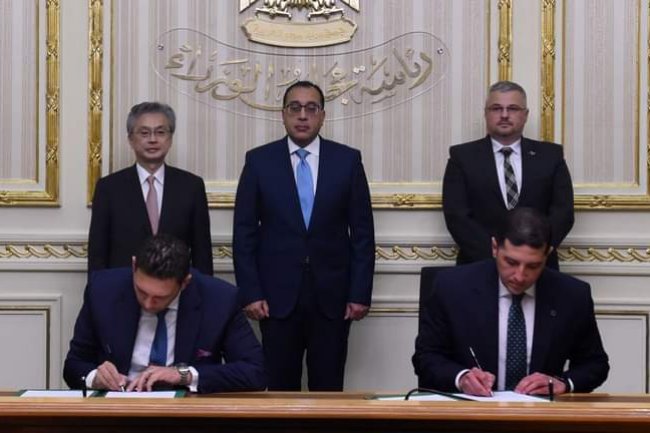  مذكرة تفاهم لإقامة مصنع لـ «سومیتومو» اليابانية لإنتاج الضفائر الكهربائية للسيارات بالعاشر من رمضان