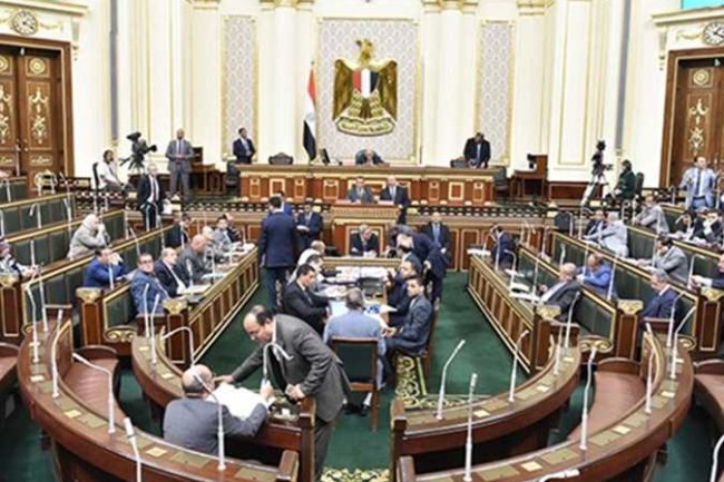 الأثنين .. البرلمان يناقش المعوقات التى تحول دون انطلاق الصناعة